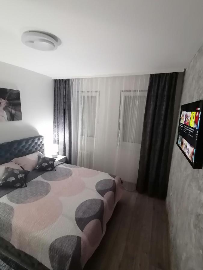 Jm Apartman Čačak Kültér fotó