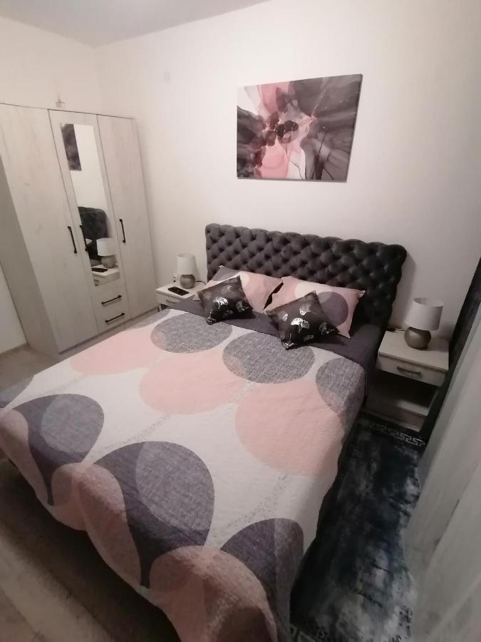 Jm Apartman Čačak Kültér fotó